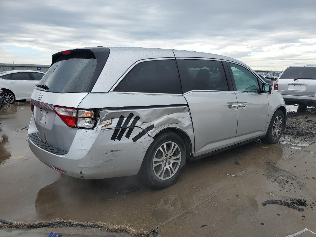 2013 Honda Odyssey - Image 3