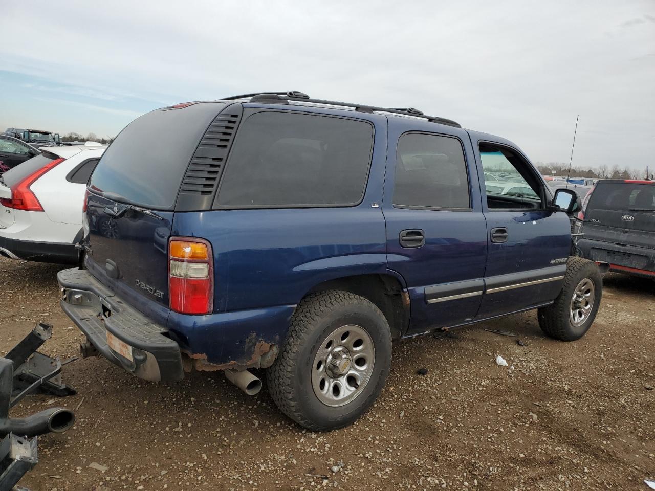2001 Chevrolet Tahoe - Image 3