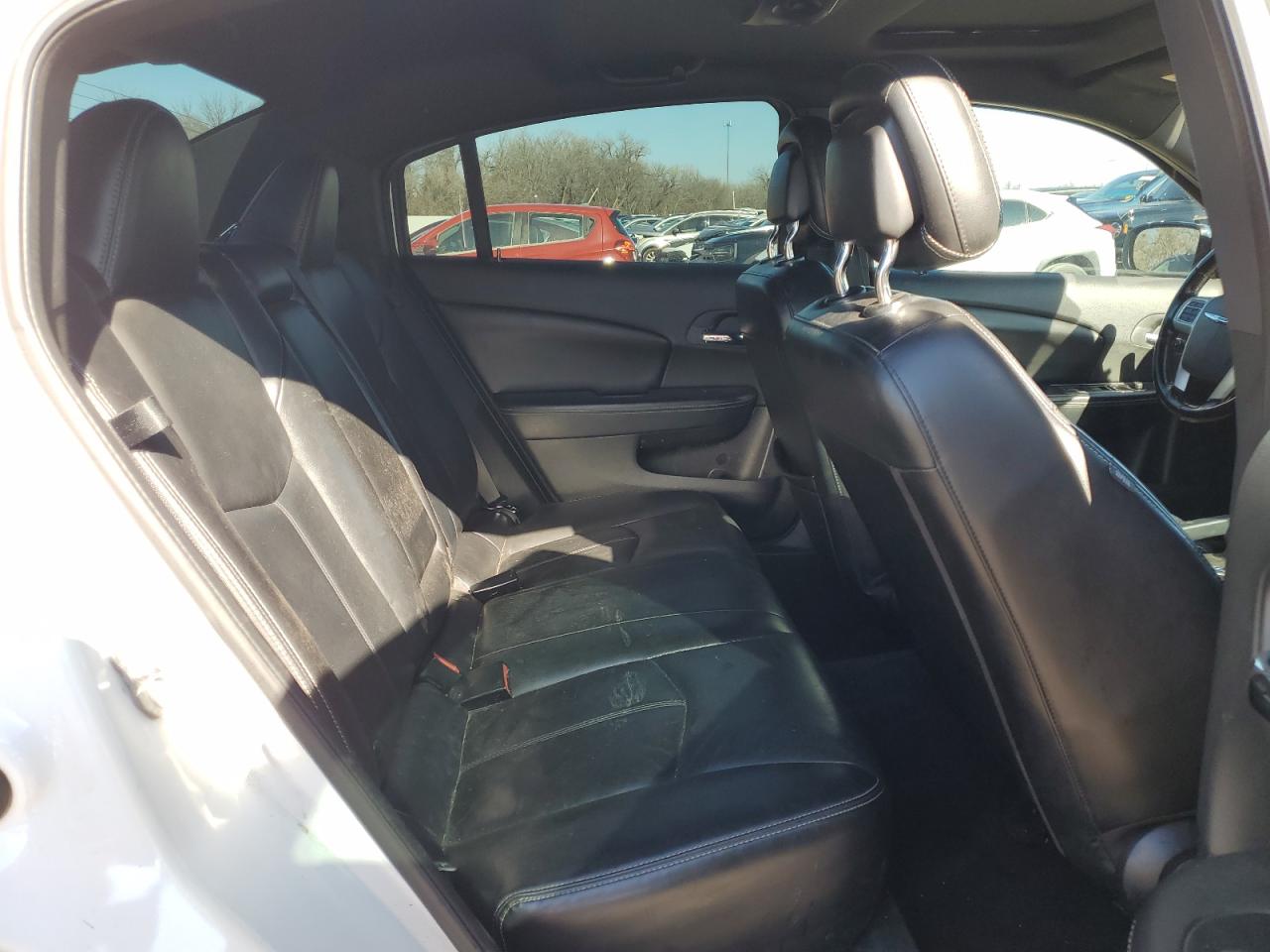 2012 Chrysler 200 - Image 10