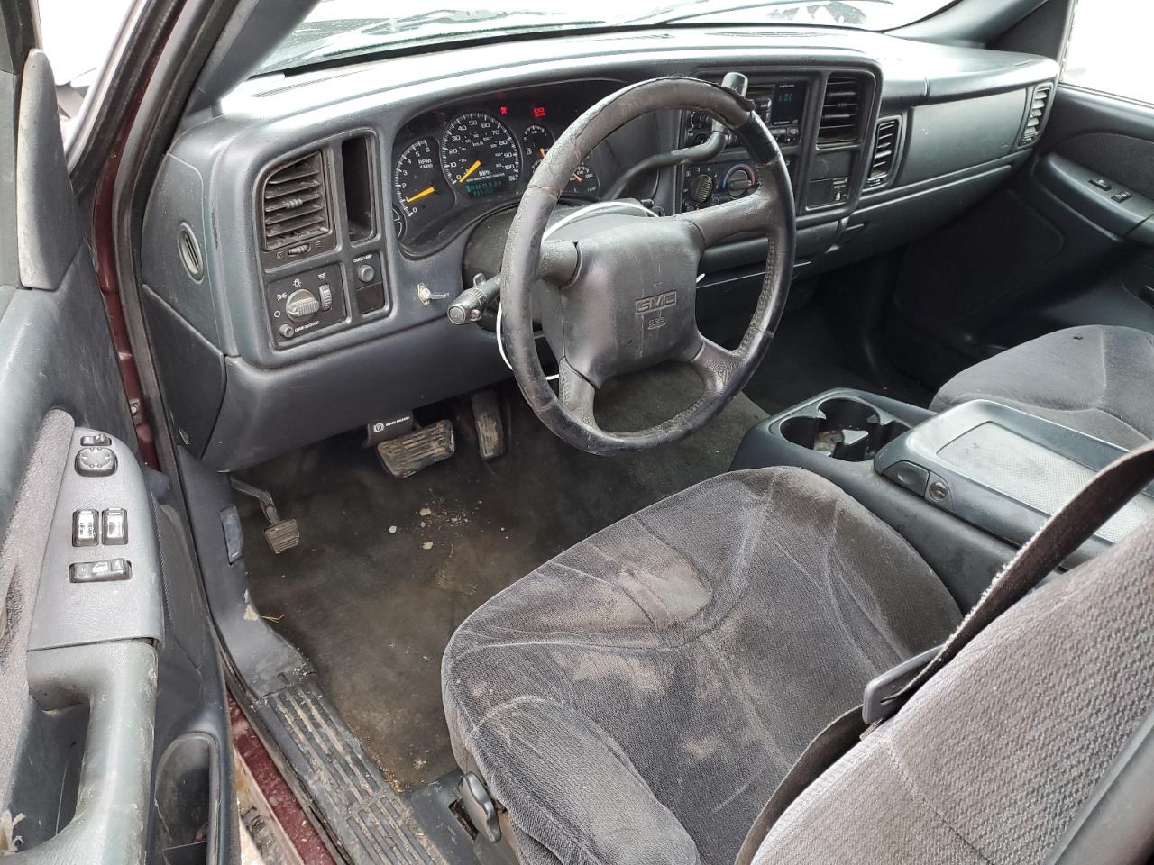 2000 GMC Sierra - Image 8