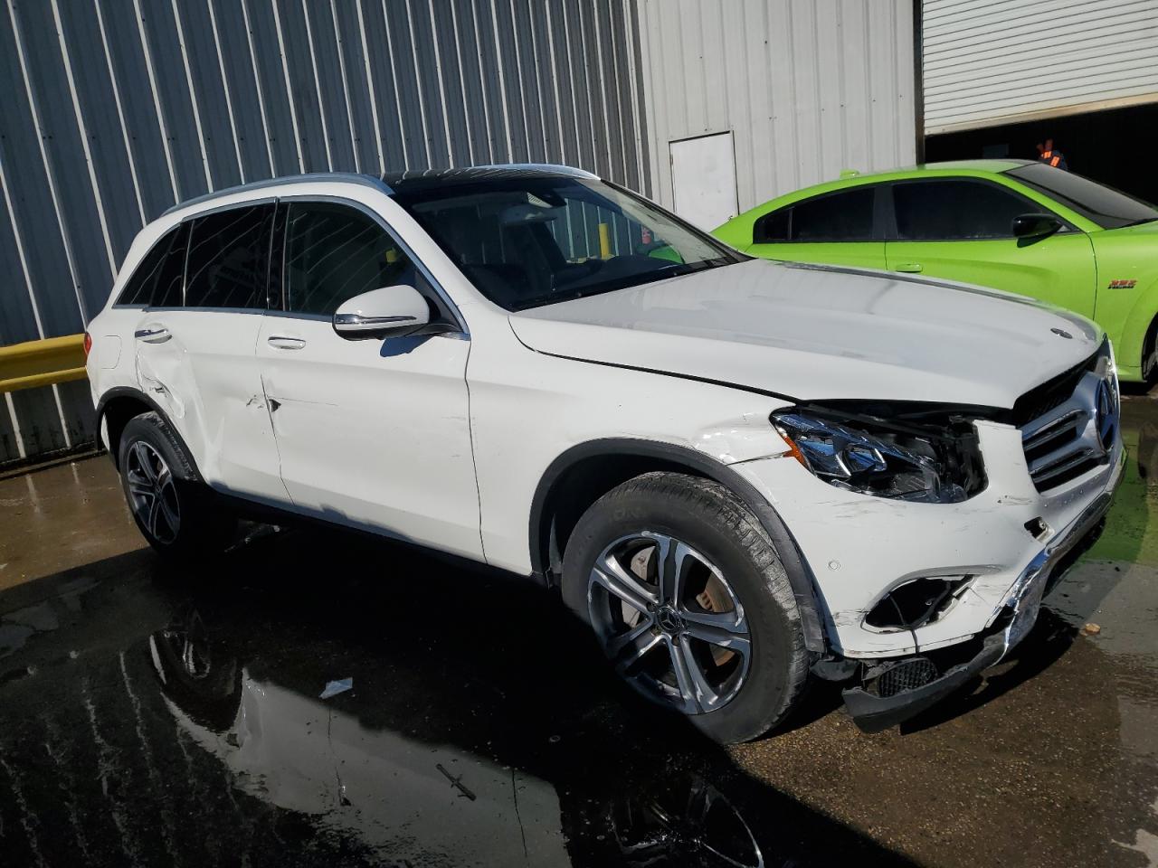 2019 Mercedes-Benz GLC - Image 4