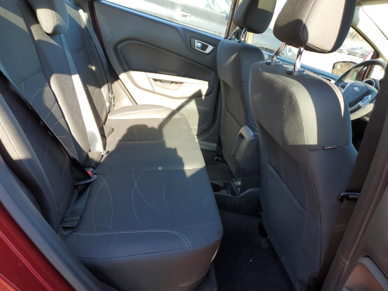 2016 Ford Fiesta - Image 10