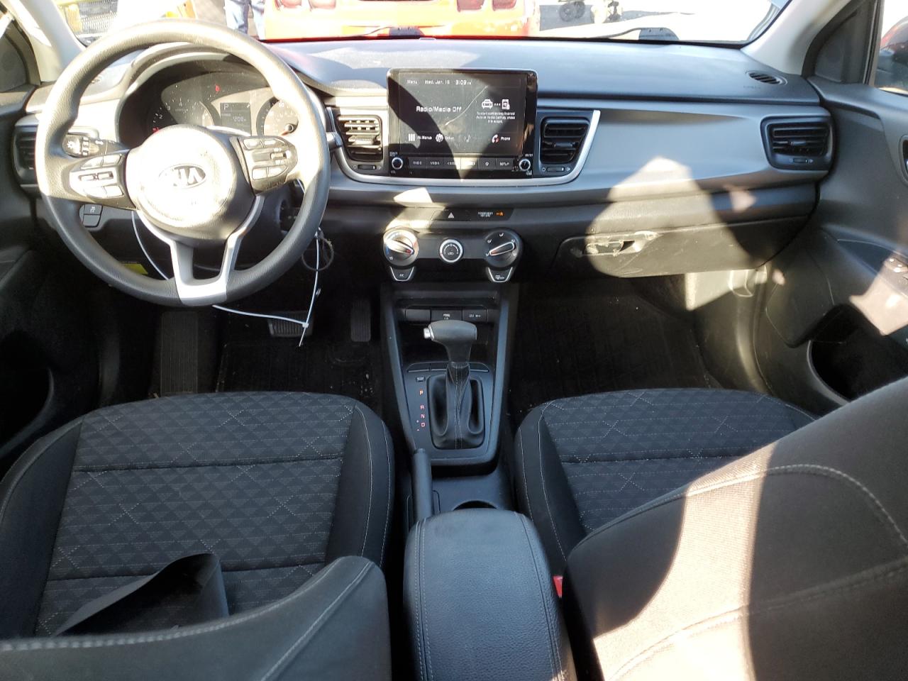 2021 Kia Rio - Image 8