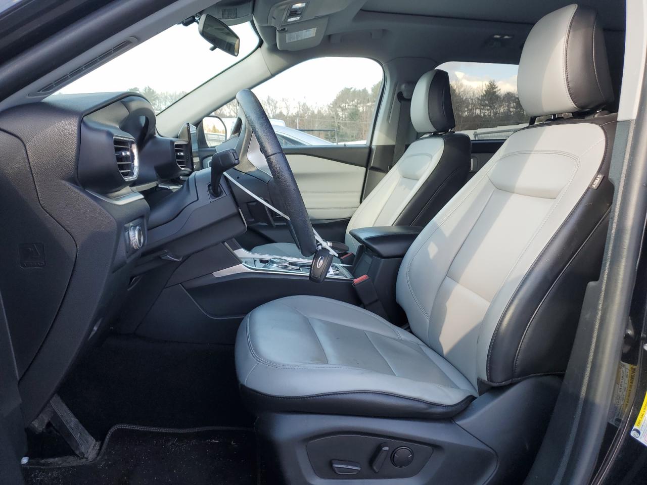 2021 Ford Explorer - Image 7