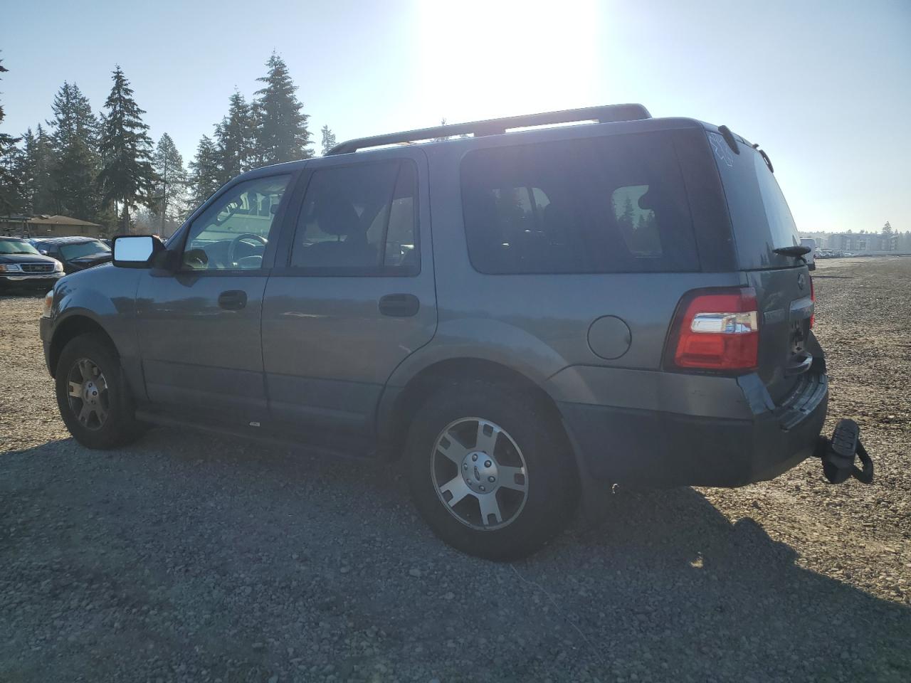 2011 Ford Expedition - Image 2