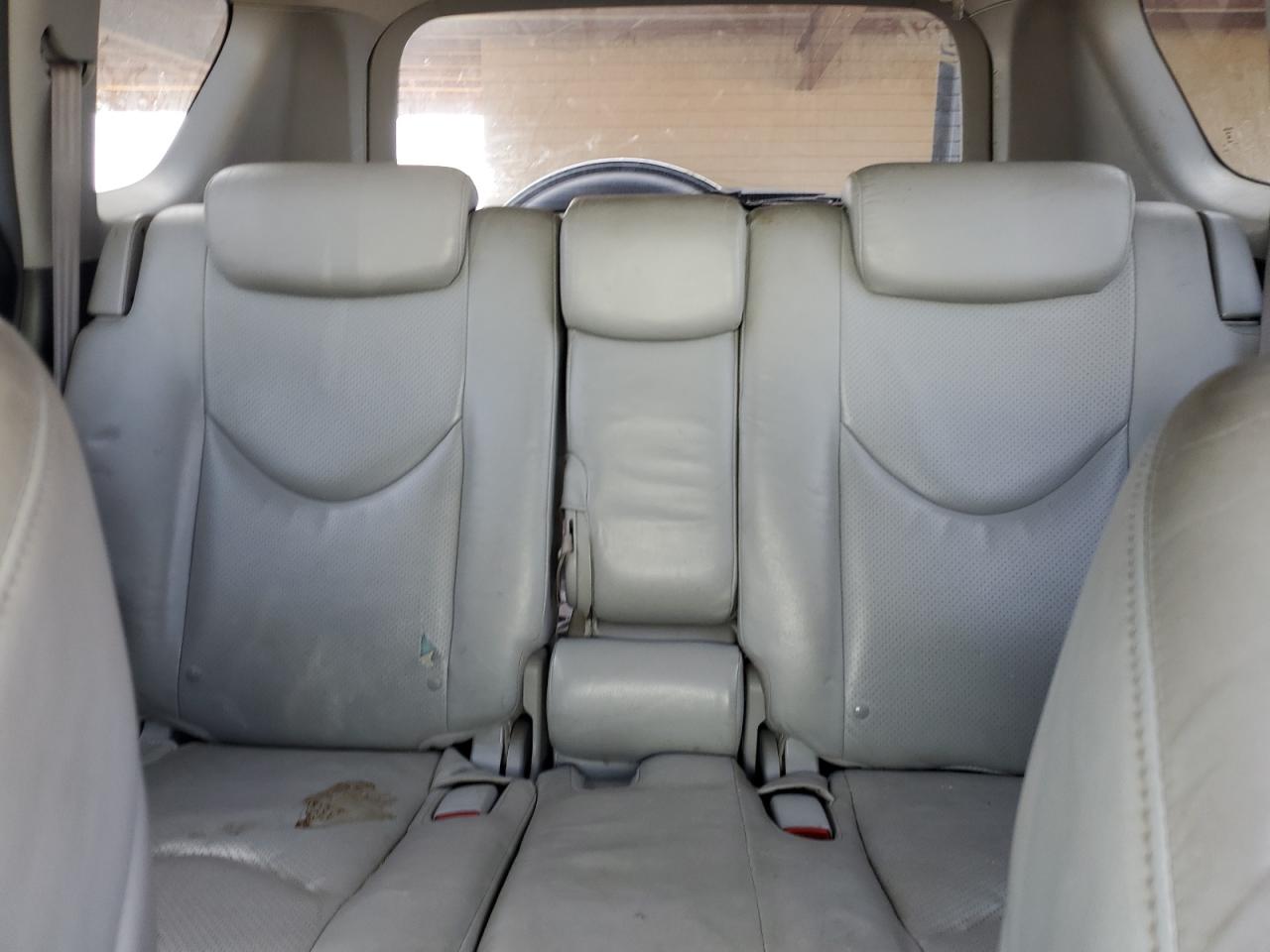 2010 Toyota RAV 4 - Image 10