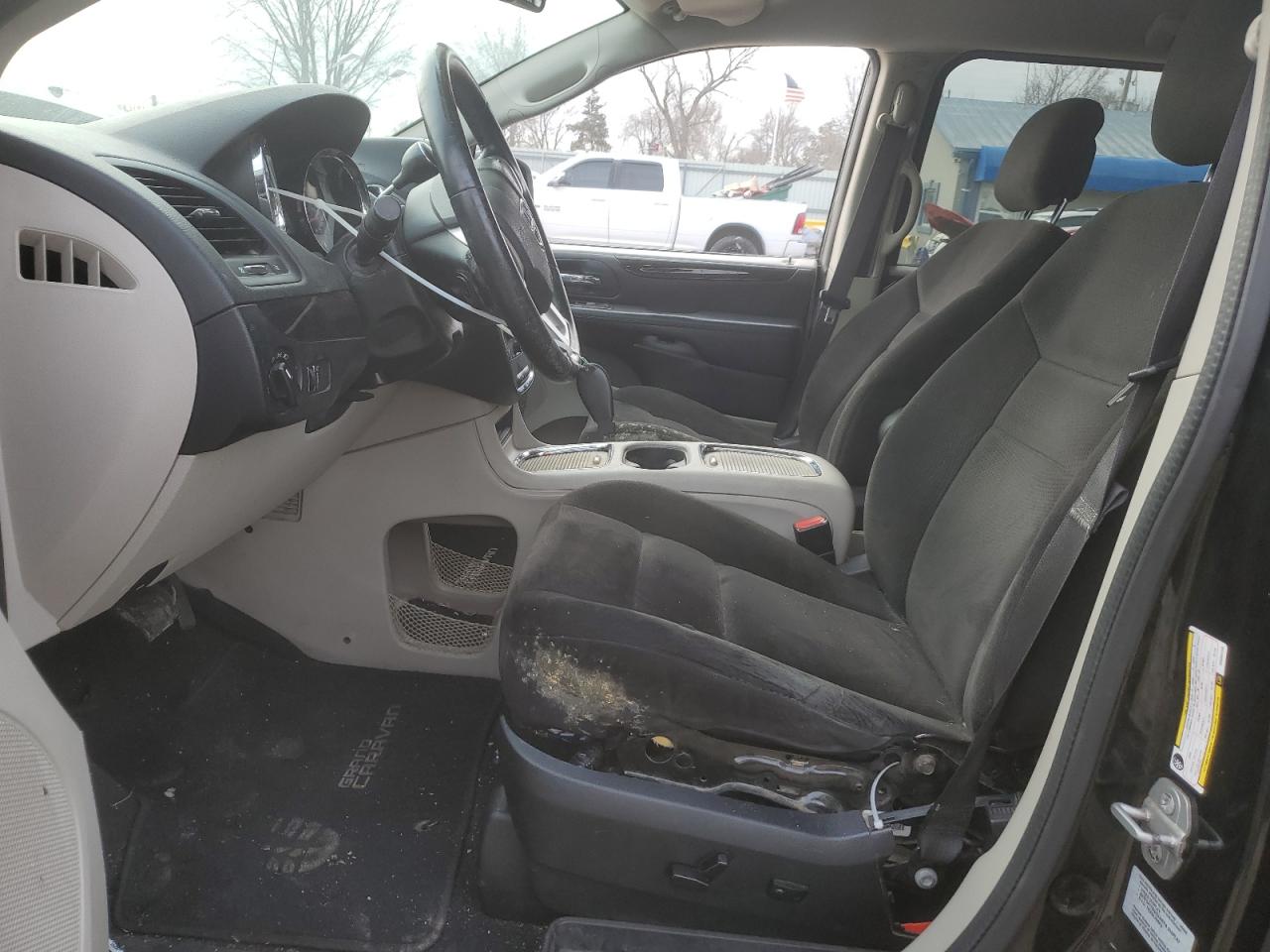 2016 Dodge Caravan - Image 7