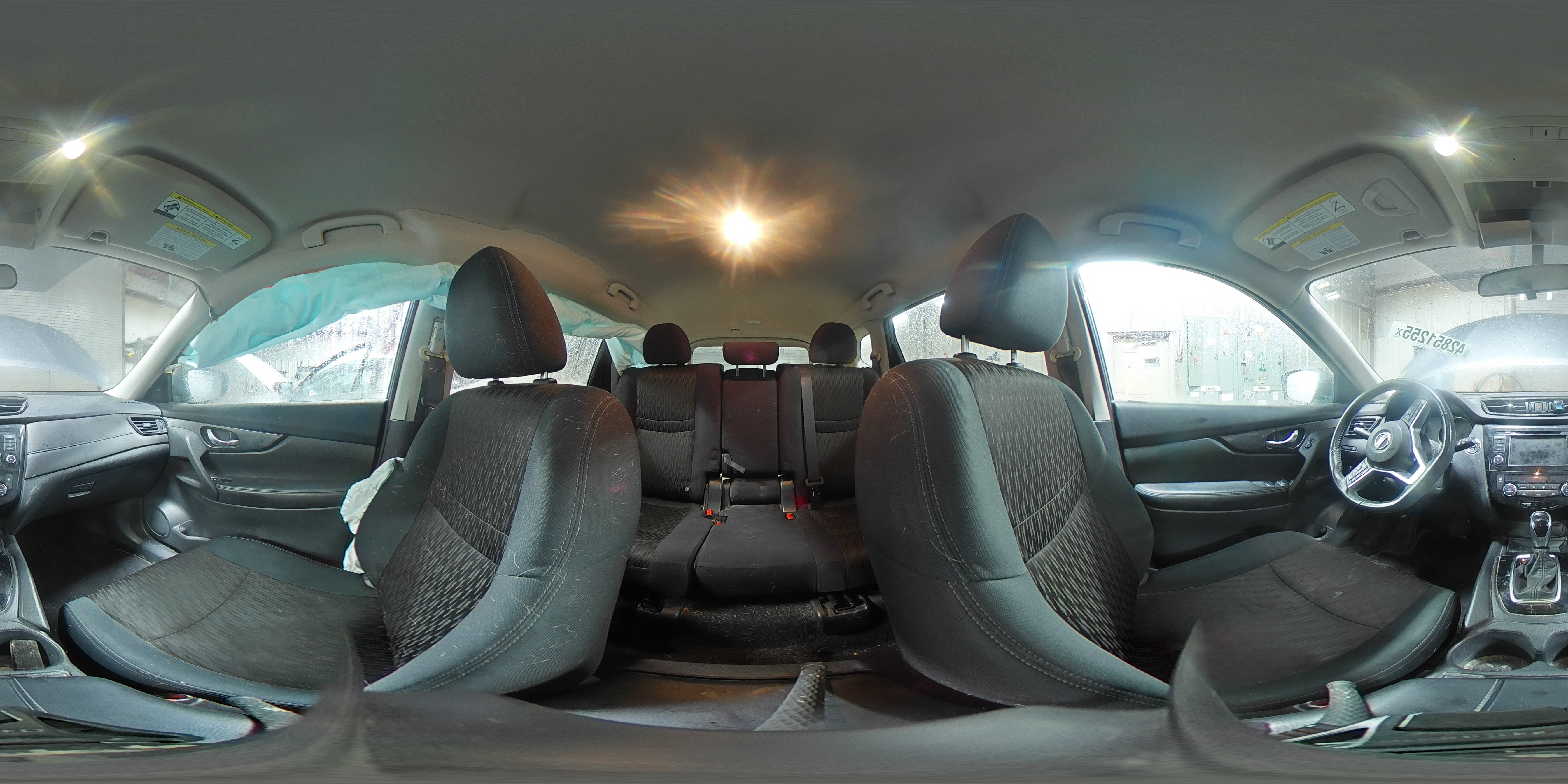 2018 Nissan Rogue - Image 14