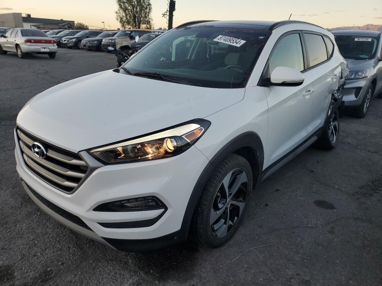 VIN KM8J33A22HU582356 2017 HYUNDAI TUCSON no.1