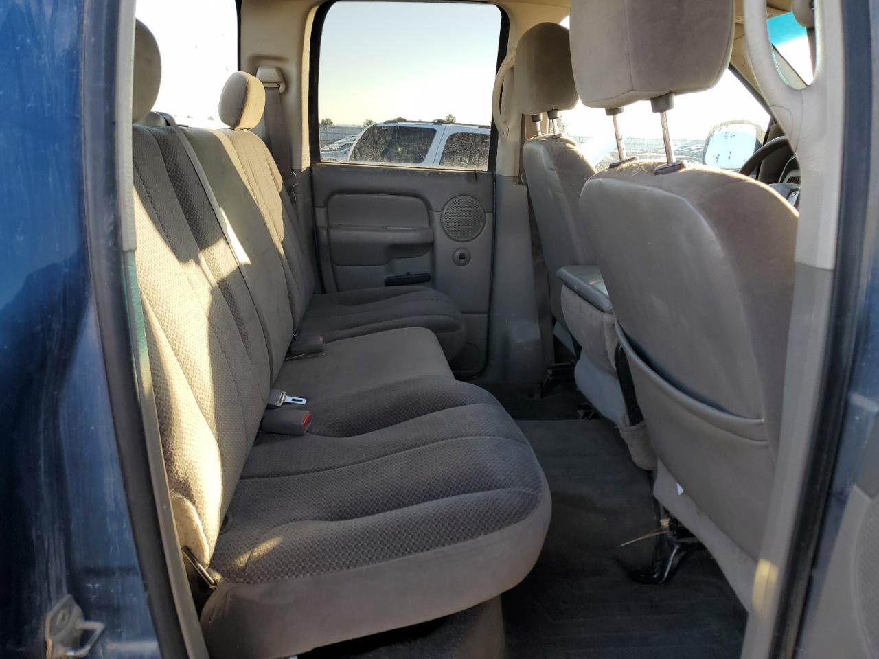 2005 Dodge RAM - Image 10