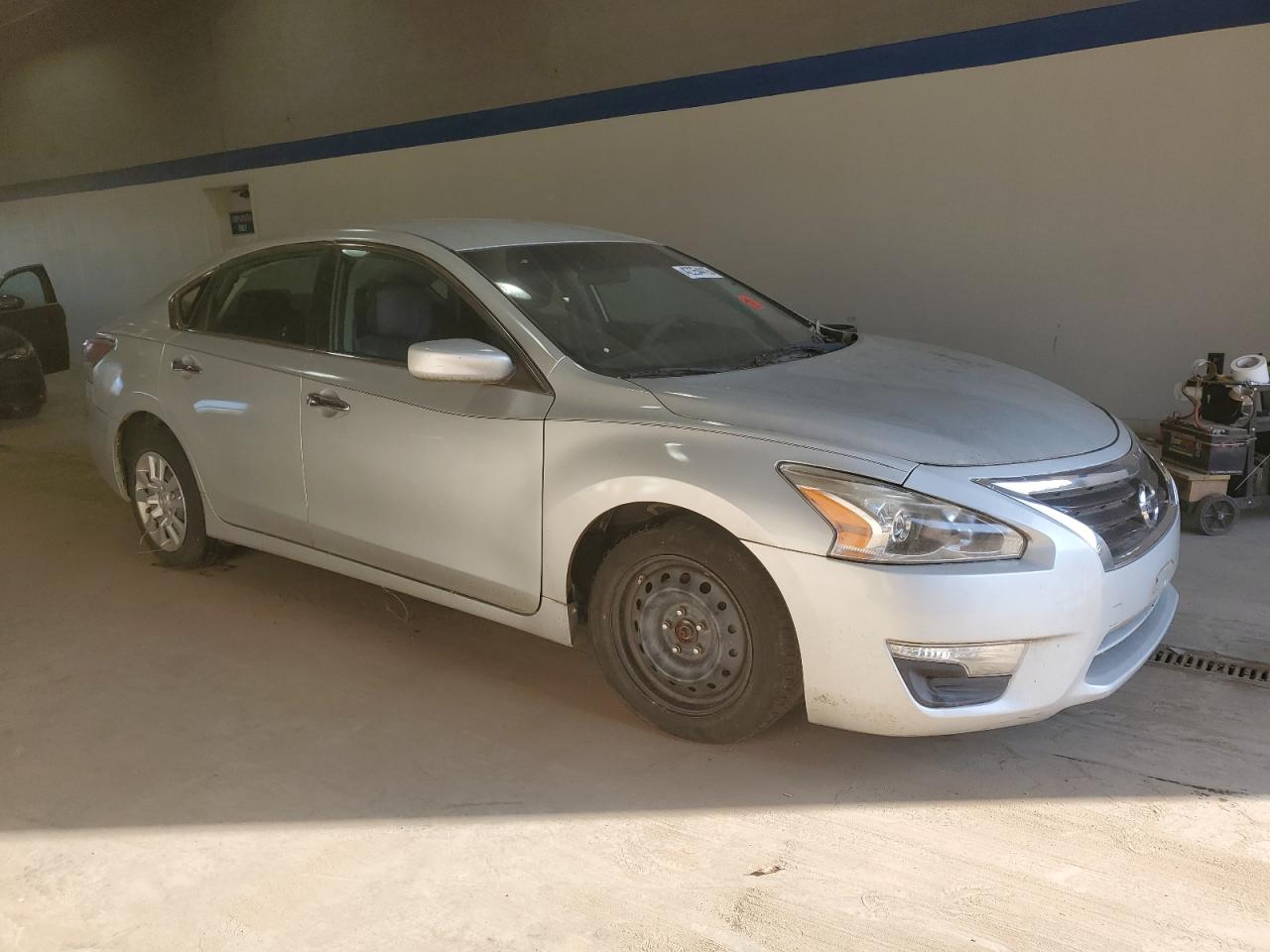 2015 Nissan Altima - Image 4