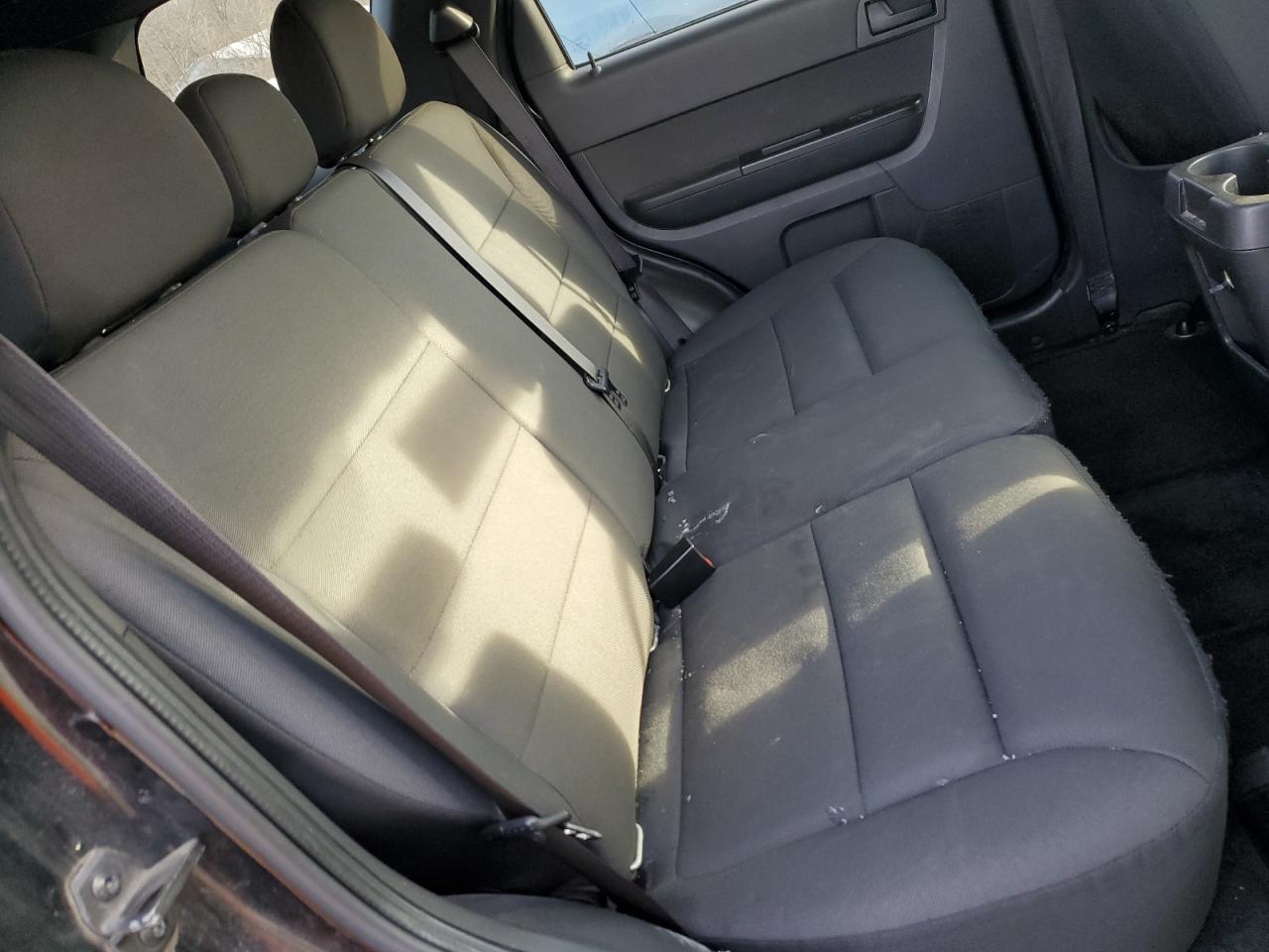 2012 Ford Escape - Image 11