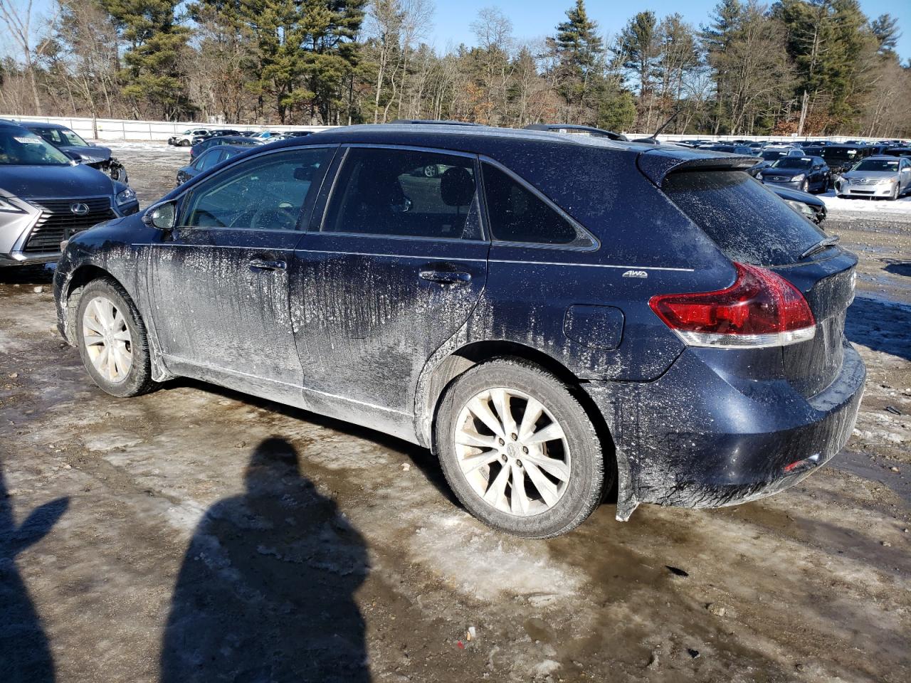 2015 Toyota Venza - Image 2