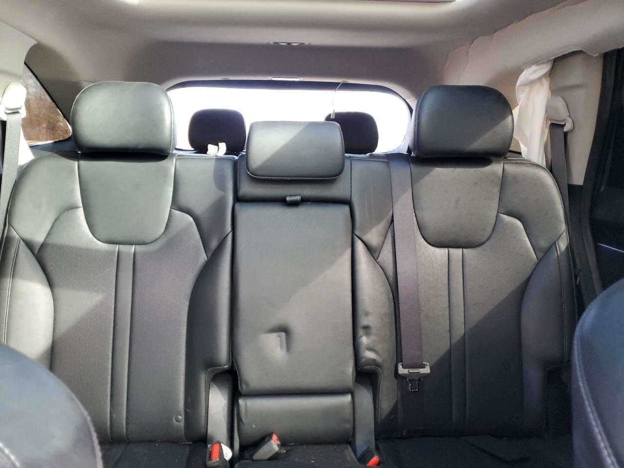 2023 Kia Sorento - Image 10