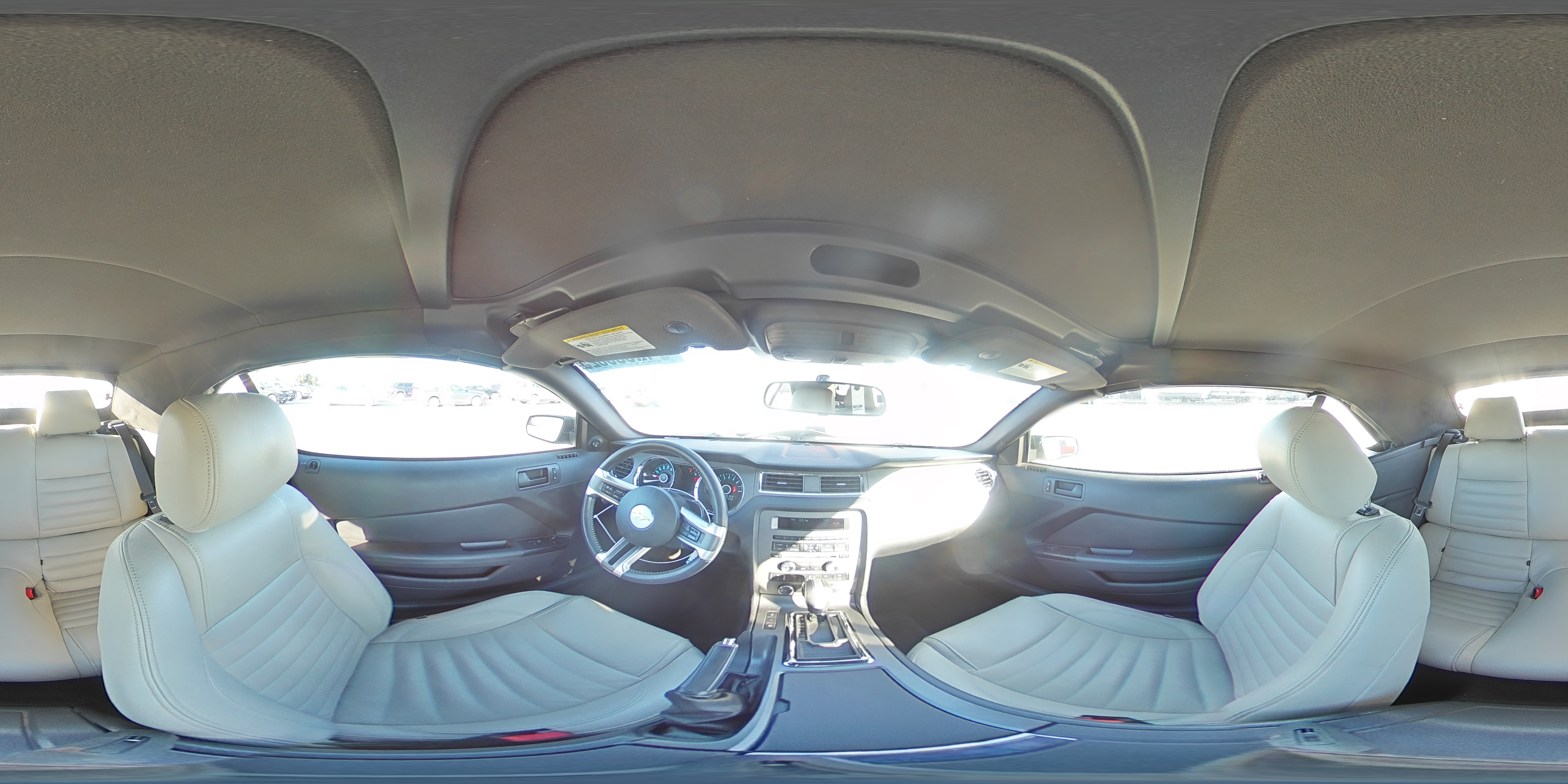 2014 Ford Mustang - Image 12