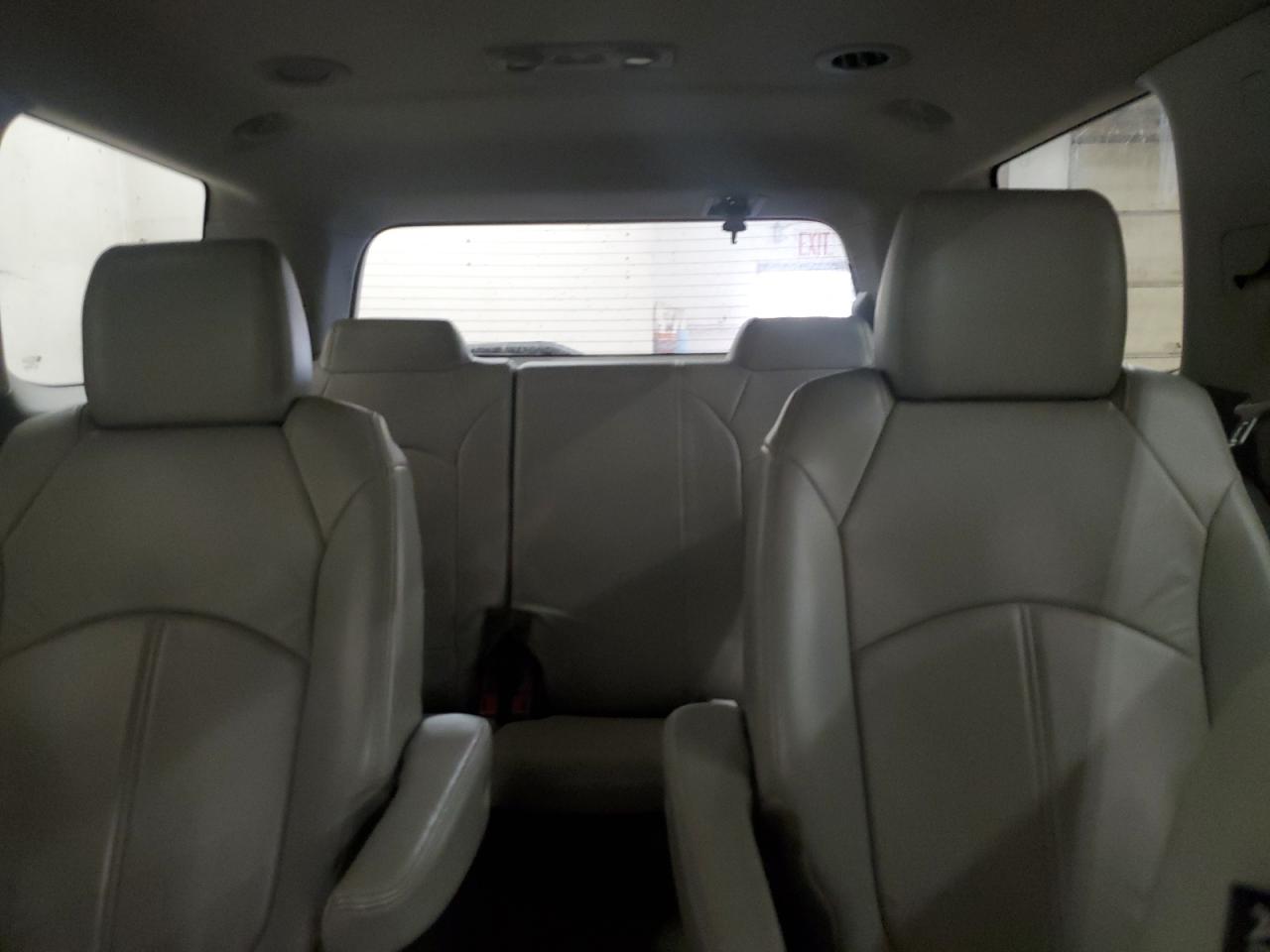2015 GMC Acadia - Image 10