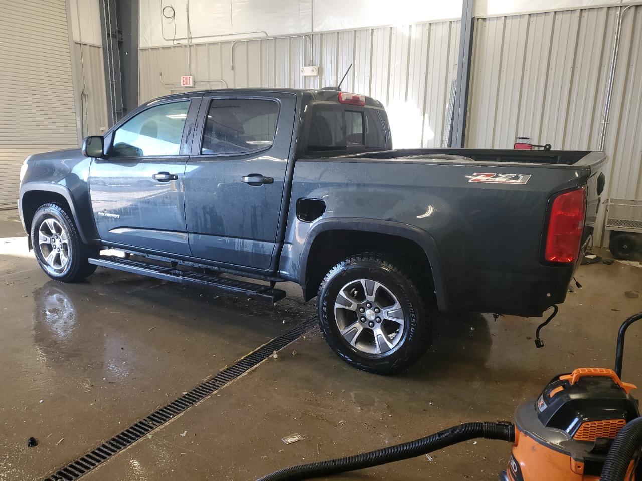 2017 Chevrolet Colorado - Image 2