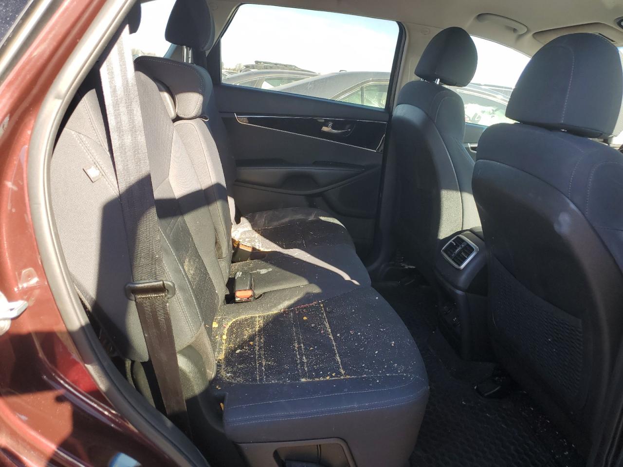 2018 Kia Sorento - Image 10