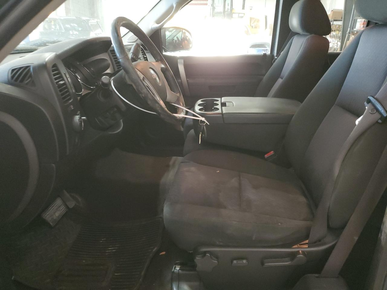 2010 GMC Sierra - Image 7