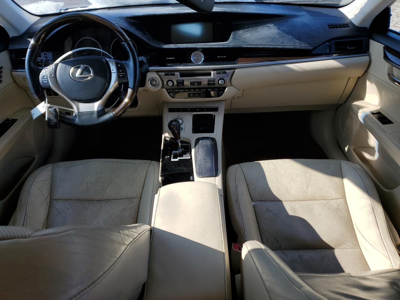 2014 Lexus ES - Image 8
