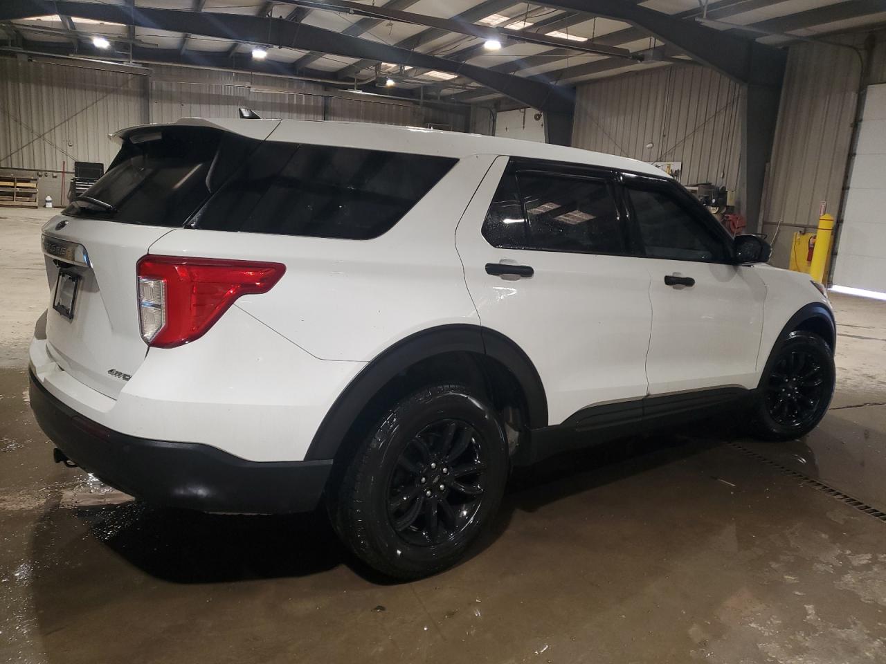 2021 Ford Explorer - Image 3