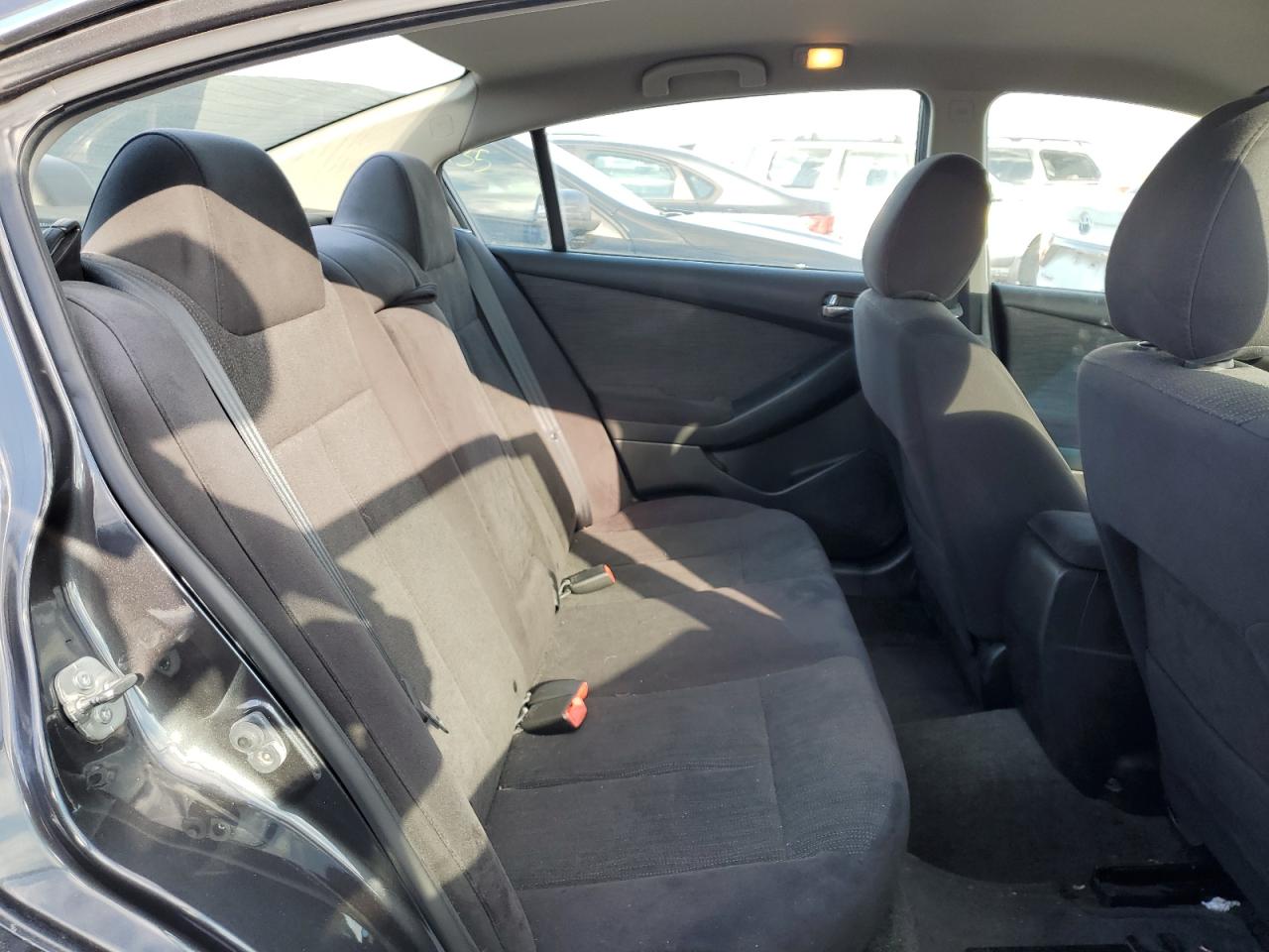 2012 Nissan Altima - Image 10