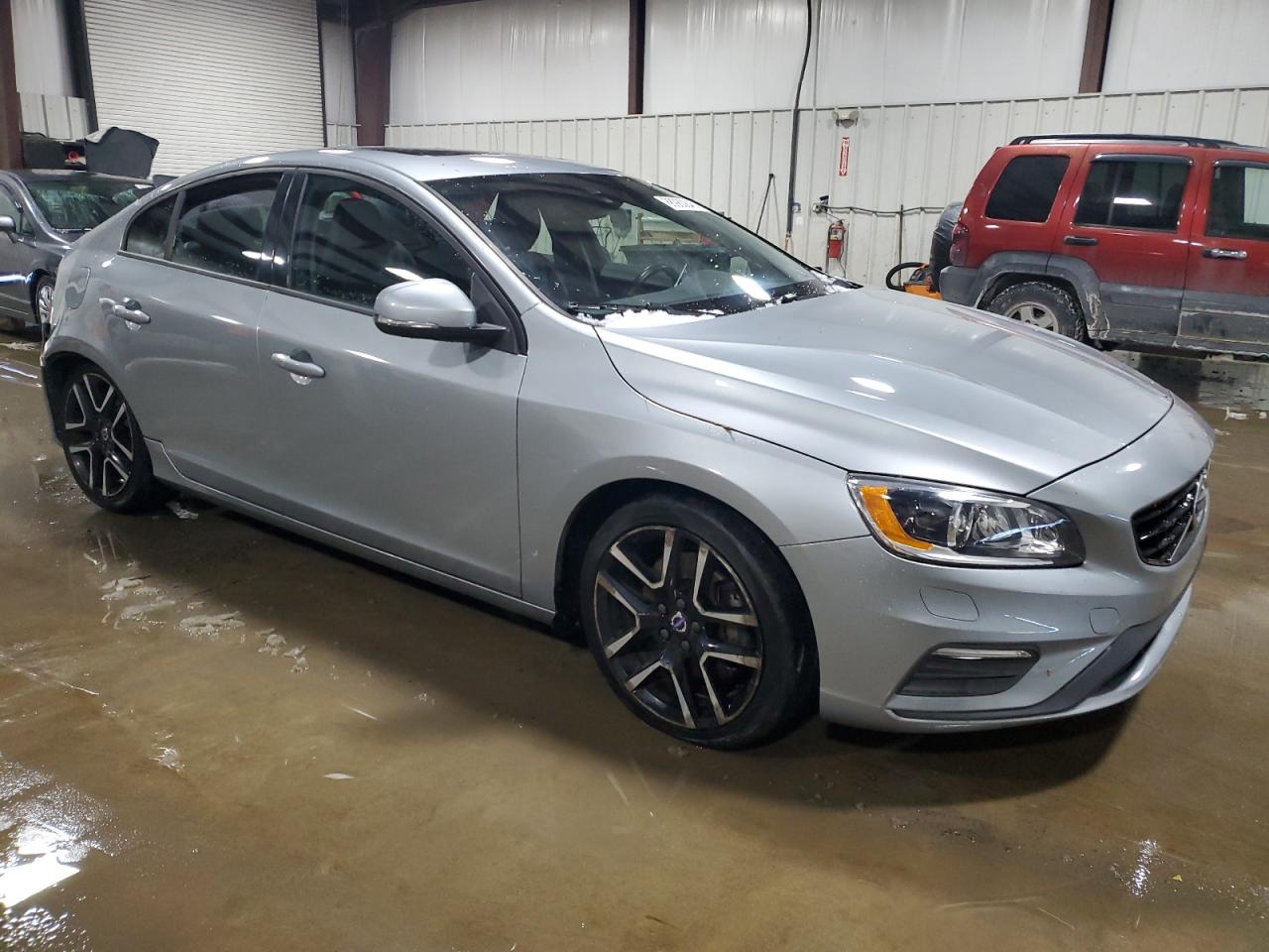 2017 Volvo S60 - Image 4