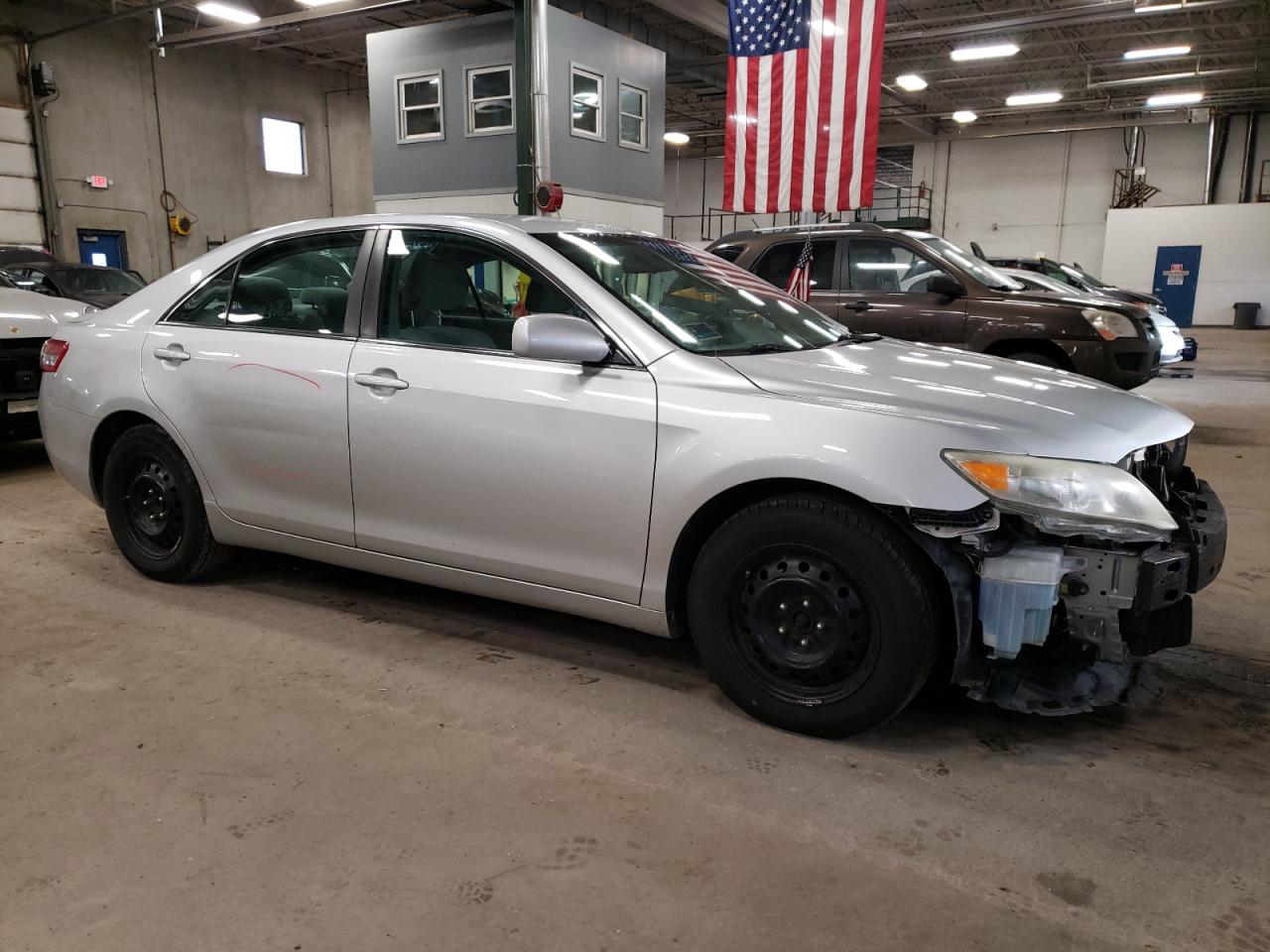 2011 Toyota Camry - Image 4
