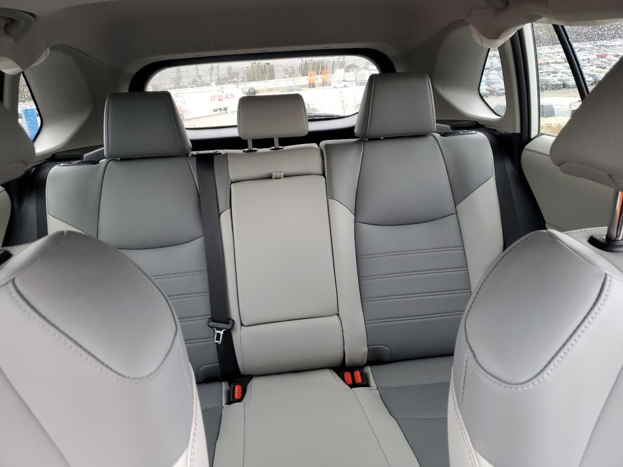 2024 Toyota RAV 4 - Image 10