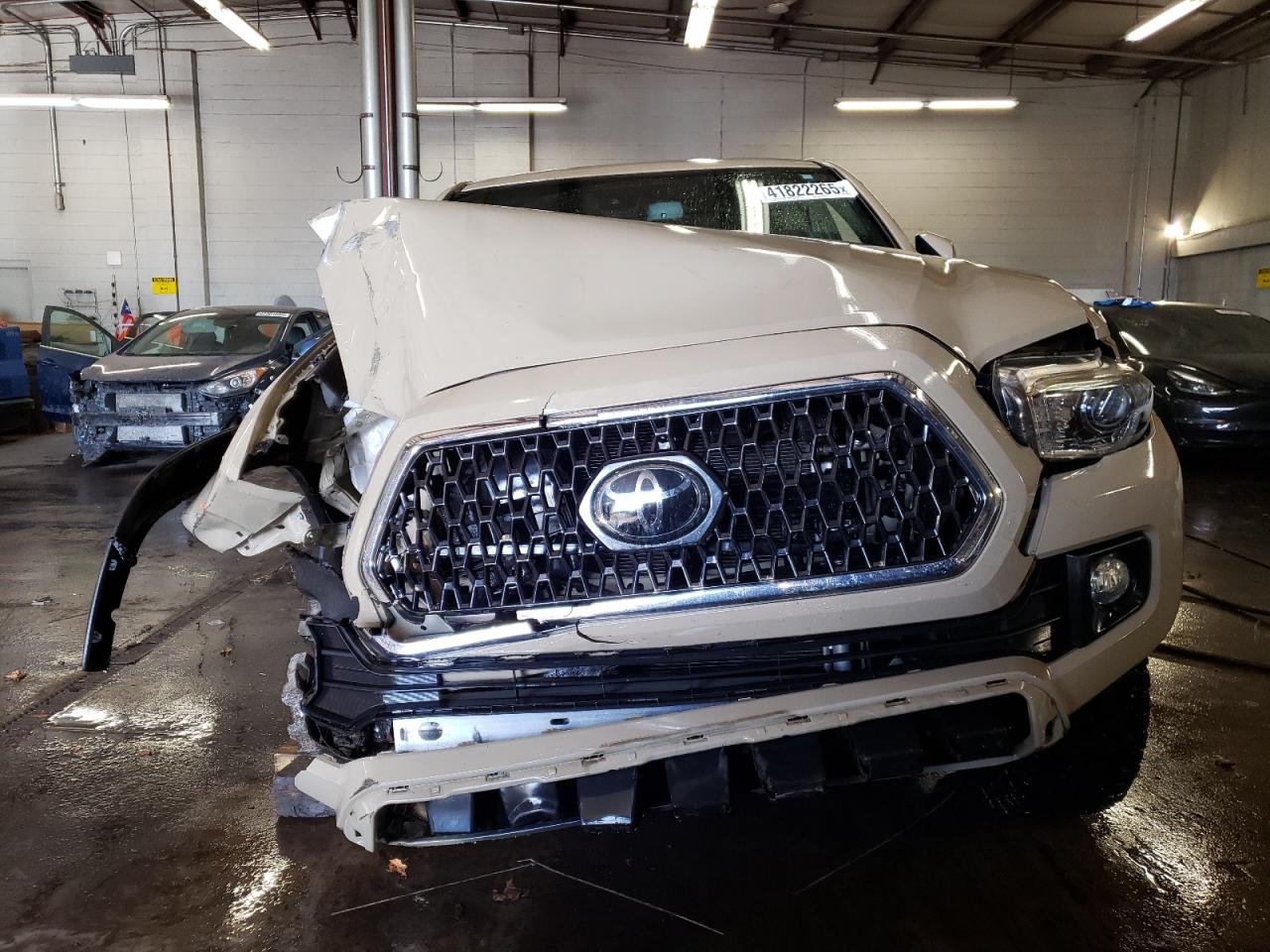 2018 Toyota Tacoma - Image 5