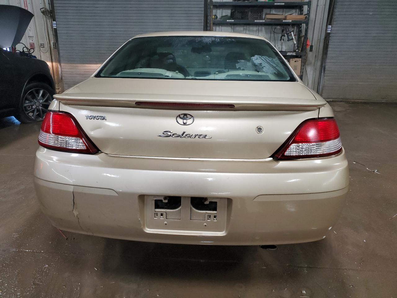 2t1cf28px1c520500 2T1CF28PX1C520500 2001 Toyota Camry Solara Se