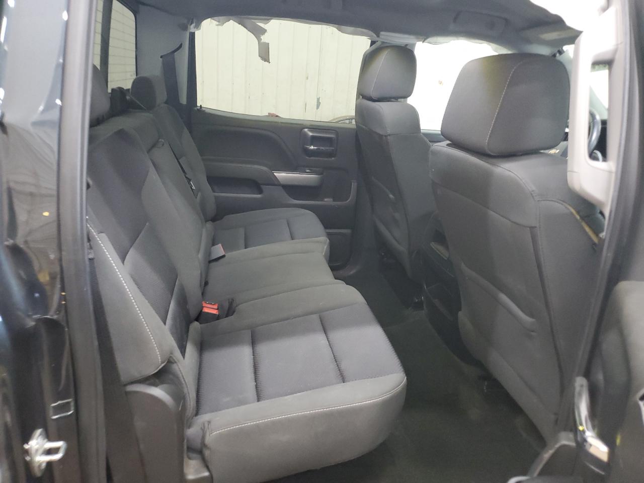 2018 Chevrolet Silverado - Image 10