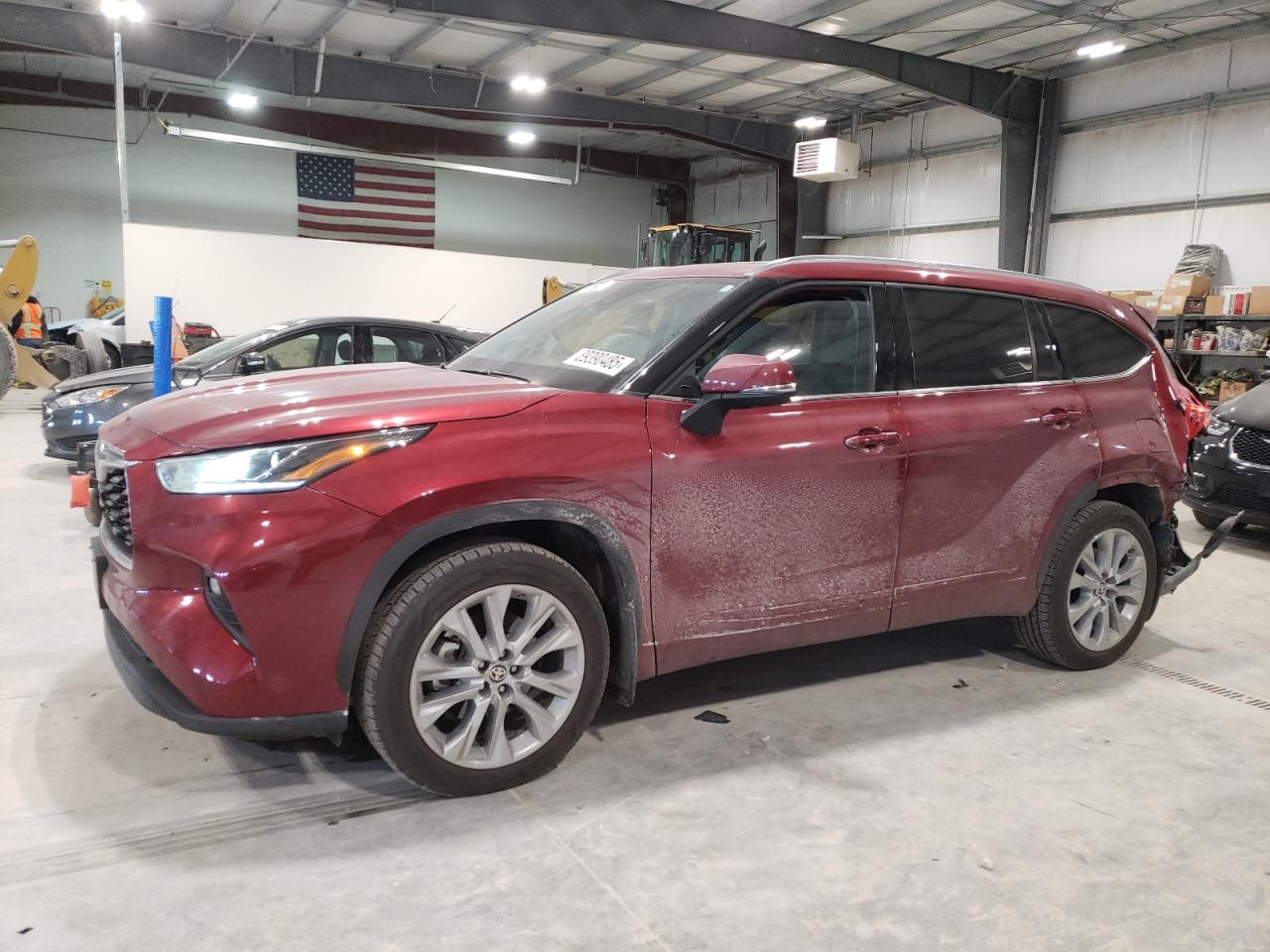 2021 Toyota Highlander - Image 1