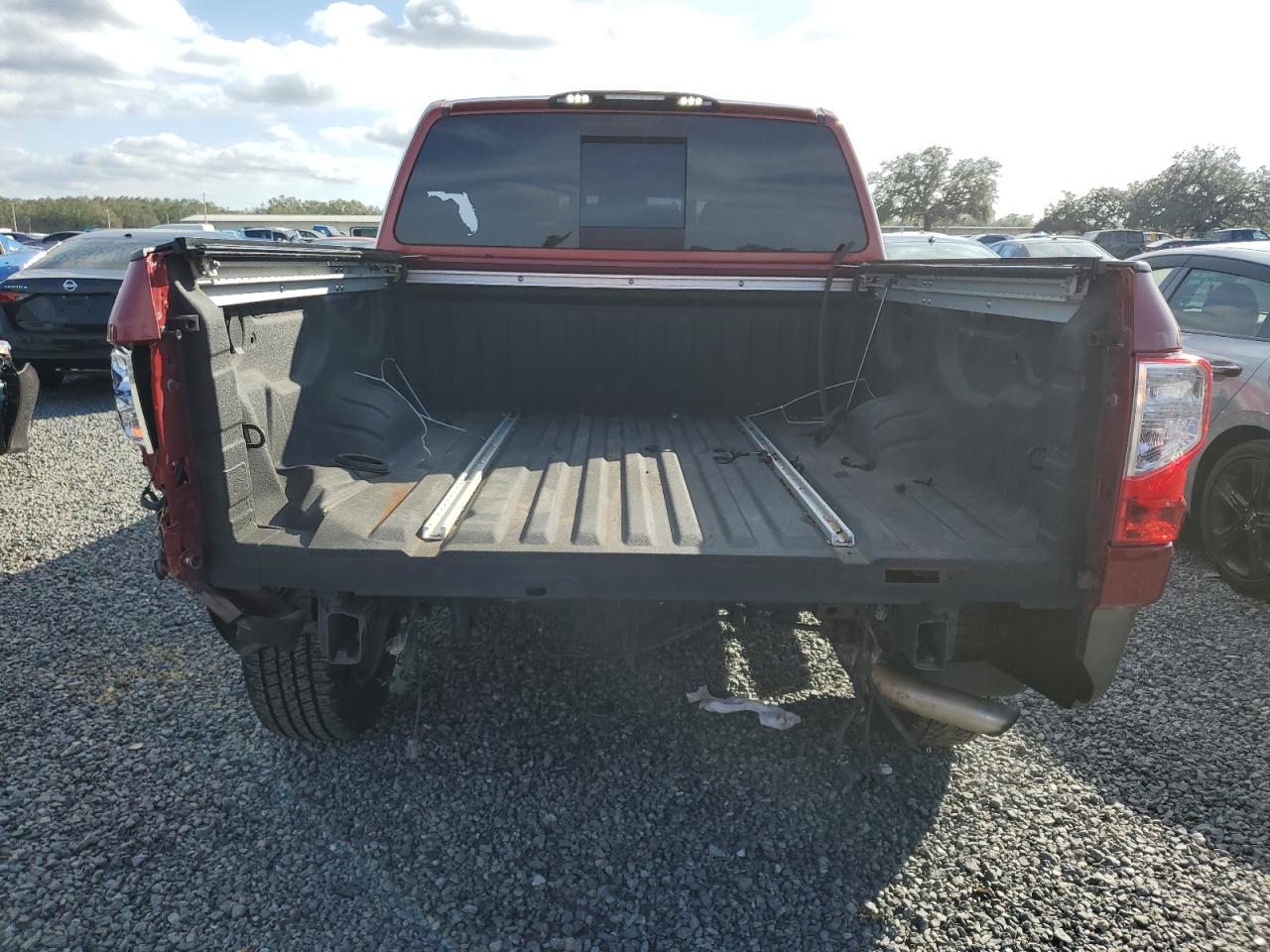2017 Nissan Titan - Image 6