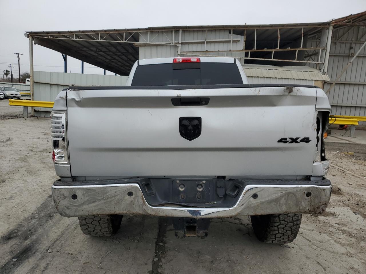 2017 RAM 2500 - Image 6