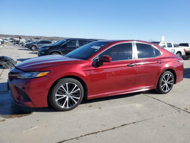  TOYOTA CAMRY 2018 Червоний