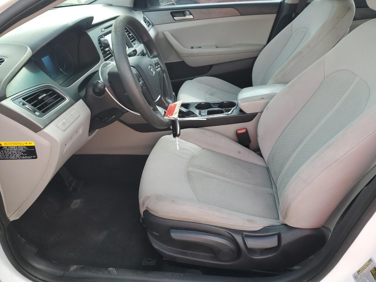 2016 Hyundai Sonata - Image 7