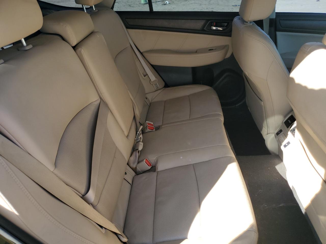 2018 Subaru Outback - Image 11