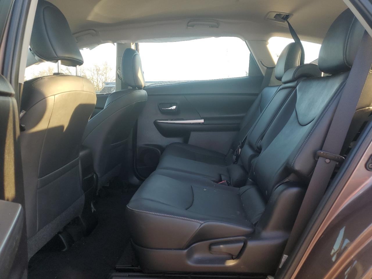 2017 Toyota Prius - Image 10