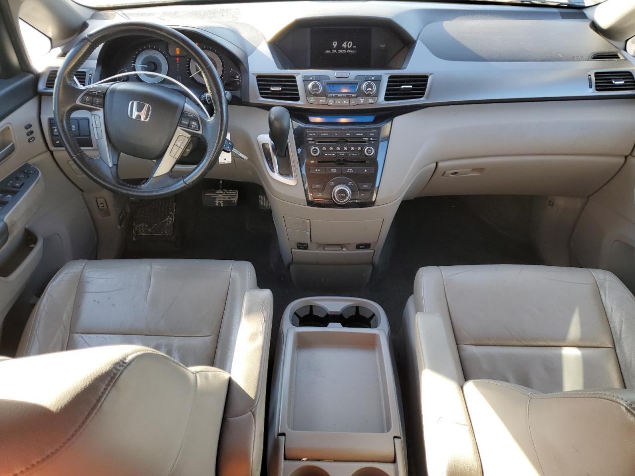 2012 Honda Odyssey - Image 8