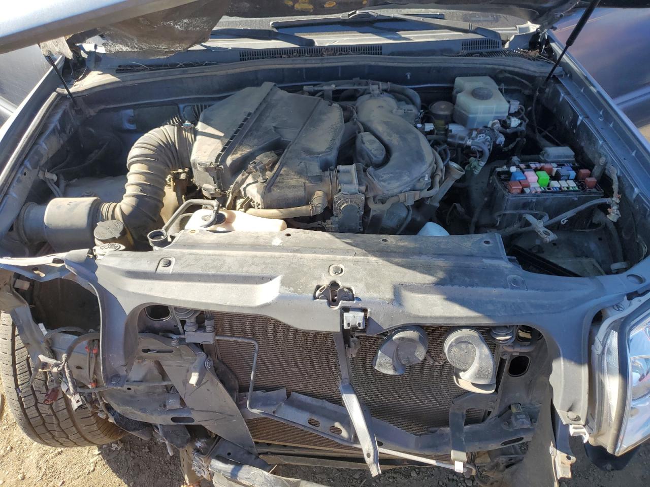 2003 Toyota 4Runner - Image 12