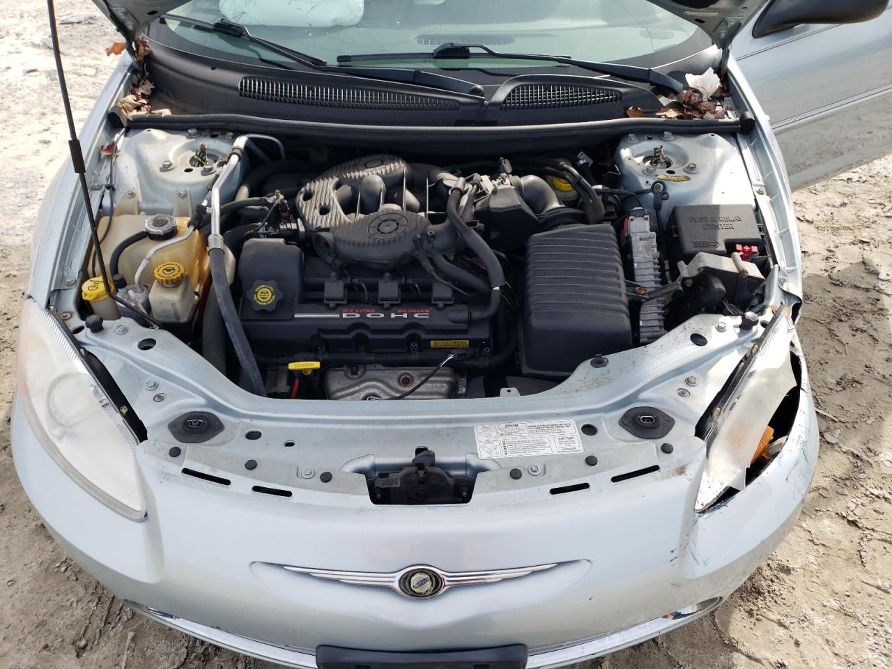 2003 Chrysler Sebring - Image 13