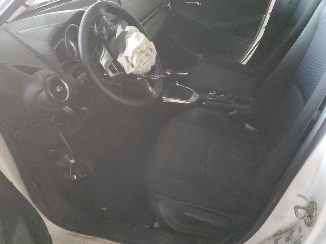 2017 Toyota Yaris - Image 7