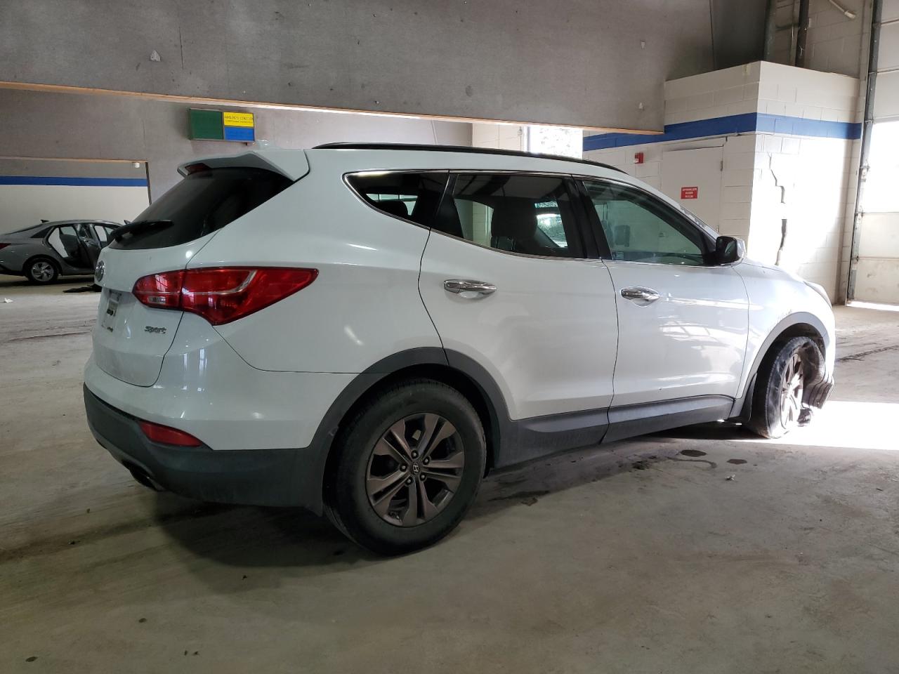 2013 Hyundai Santa Fe - Image 3