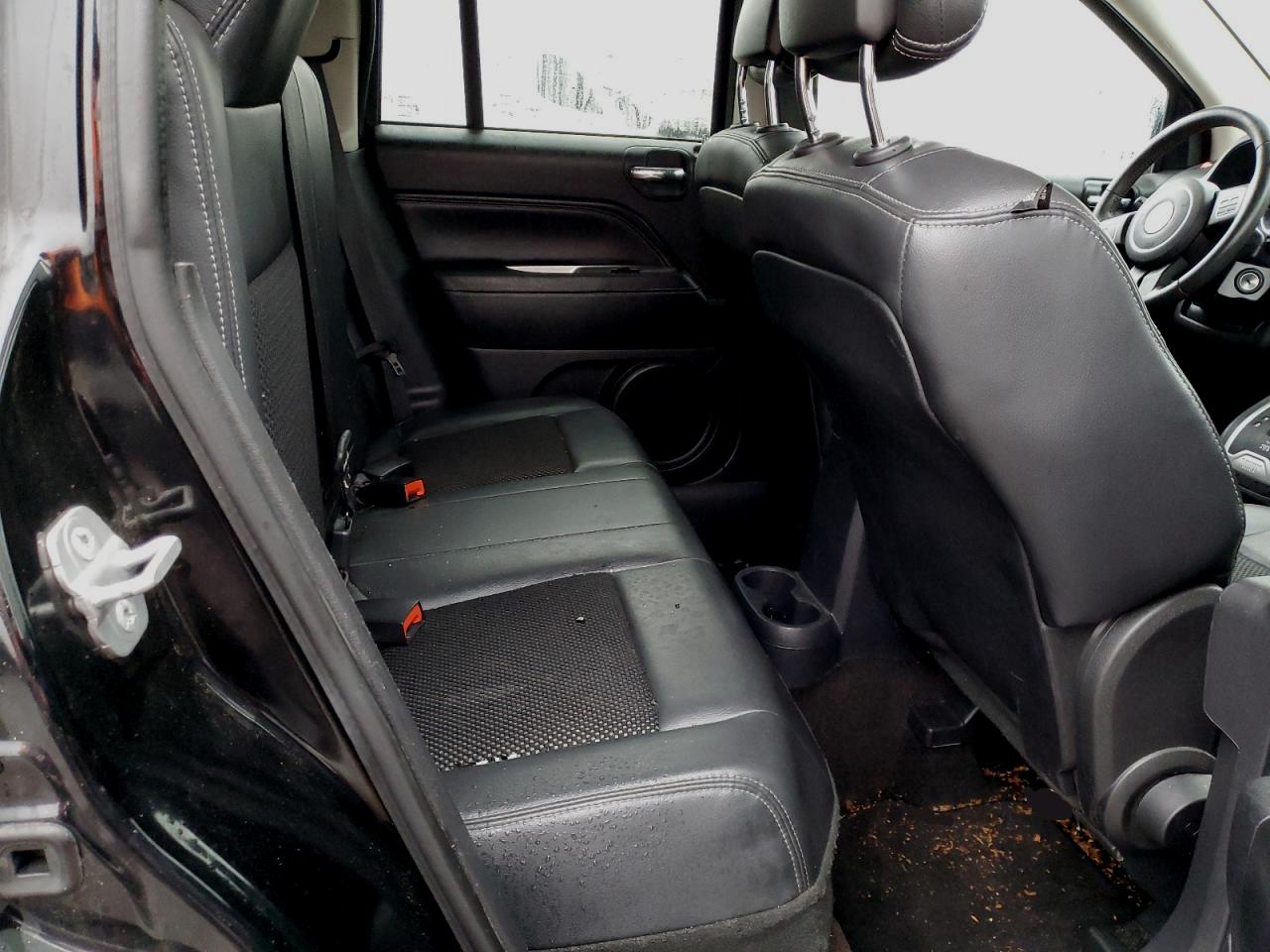 2014 Jeep Compass - Image 11