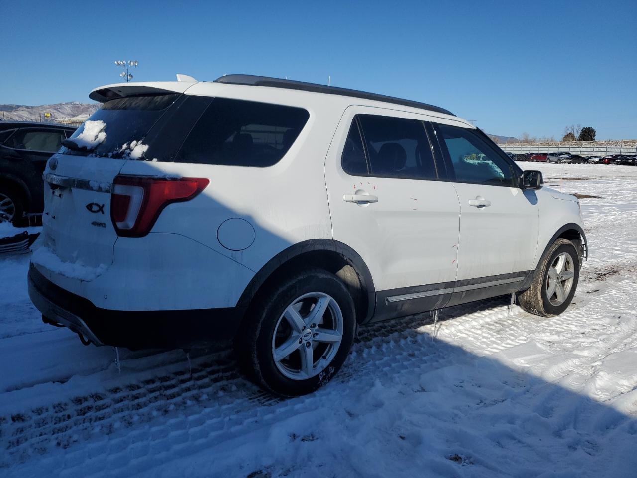 2017 Ford Explorer - Image 3
