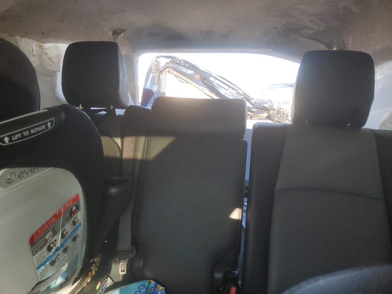 2019 Toyota 4Runner - Image 10