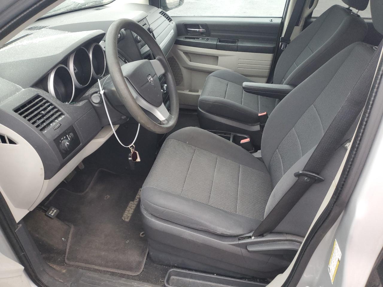2009 Dodge Caravan - Image 7
