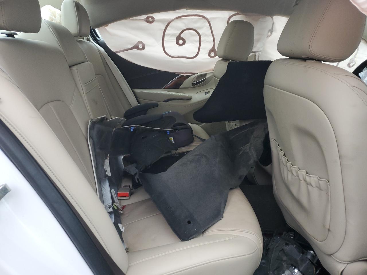 2015 Buick LaCrosse - Image 10