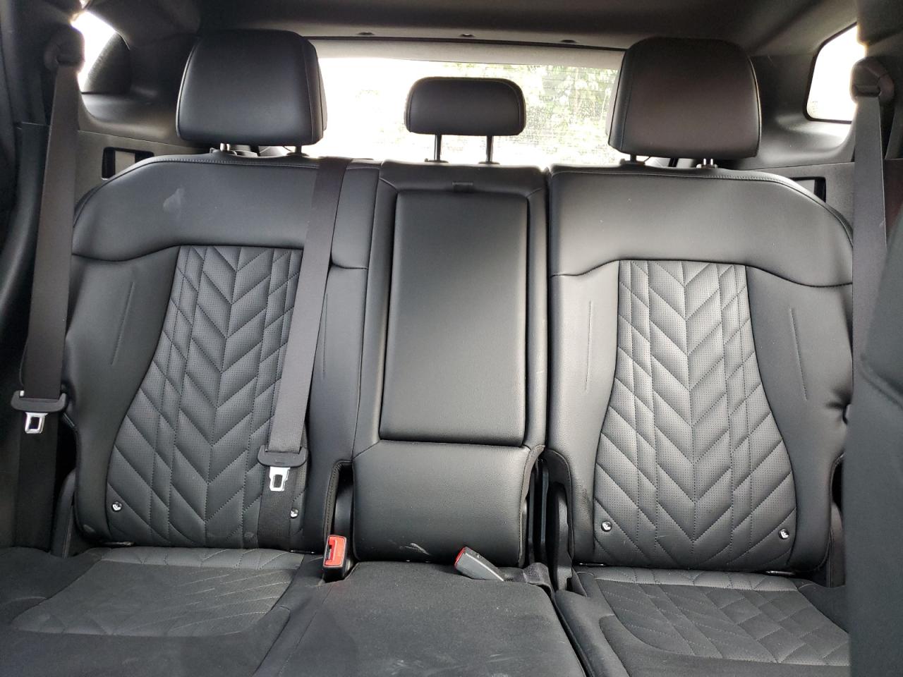 2023 Kia Sportage - Image 10